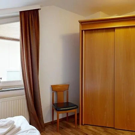 Strandnahe Mit Schwimmbad Im Haus, A Cappella 05, Apartment Binz