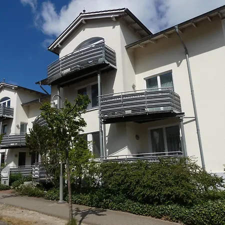 Strandnahe Mit Schwimmbad Im Haus, A Cappella 05, Appartement *