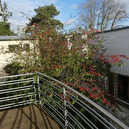 Strandnahe Mit Schwimmbad Im Haus, A Cappella 05, Apartment